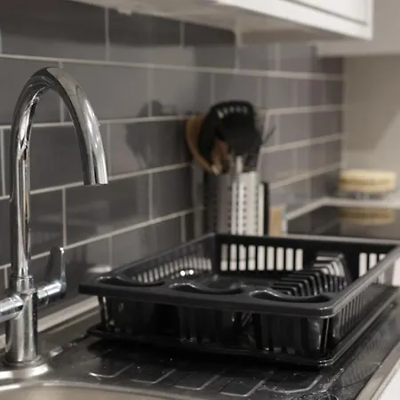 5 Bed Town House Within Centre And Sleeps Up To 11 With Sky And Netflix Apartman Birmingham